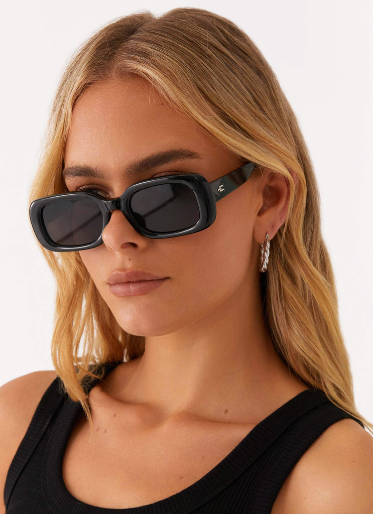 Confidence Sunglasses - Black