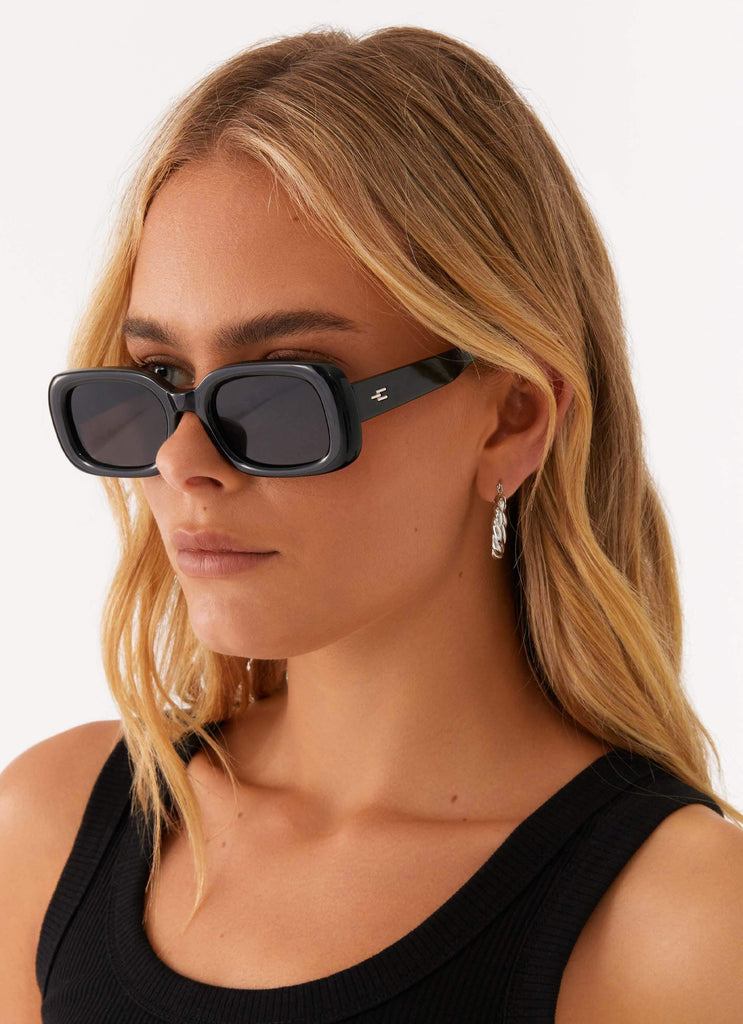 Confidence Sunglasses - Black