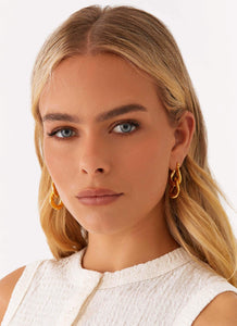 Hooked Up Earrings - Gold