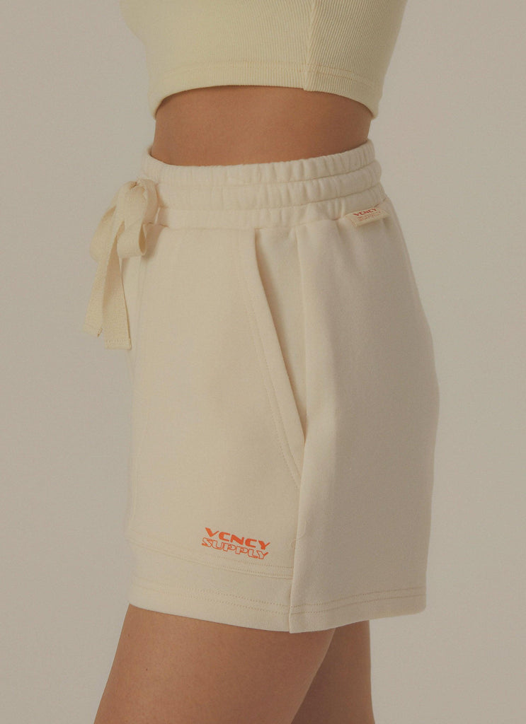 Weekend Drive Lounge Short - Off White - Peppermayo